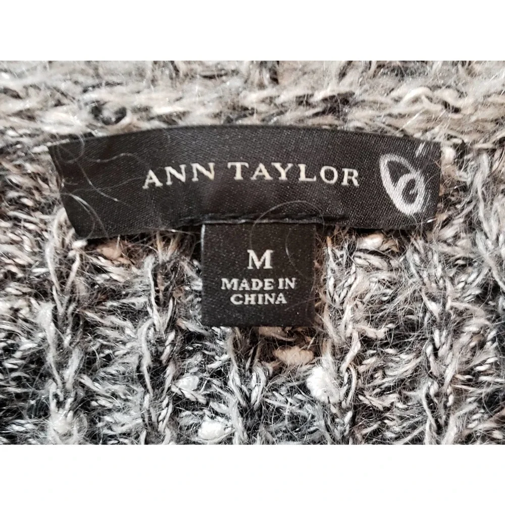 Ann Taylor size medium gray pullover sweater - Picture 4 of 5